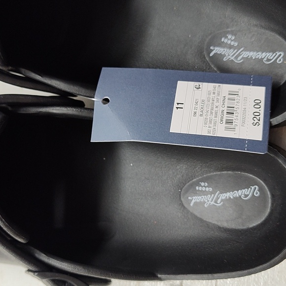 Clogs, Size 11, Universal Thread,New - Picture 2 of 6